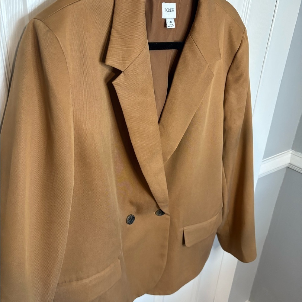 J.Crew Factory Drapey Twill Double-Breasted Blazer – Size 16 | Tan - Picture 3 of 12